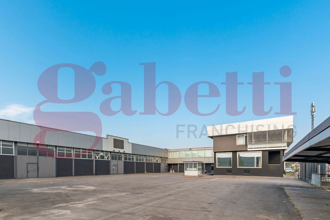 Capannone in vendita a Uboldo