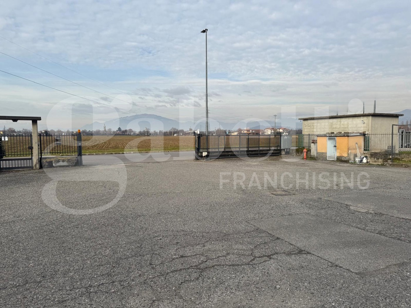 Capannone in affitto a Lallio