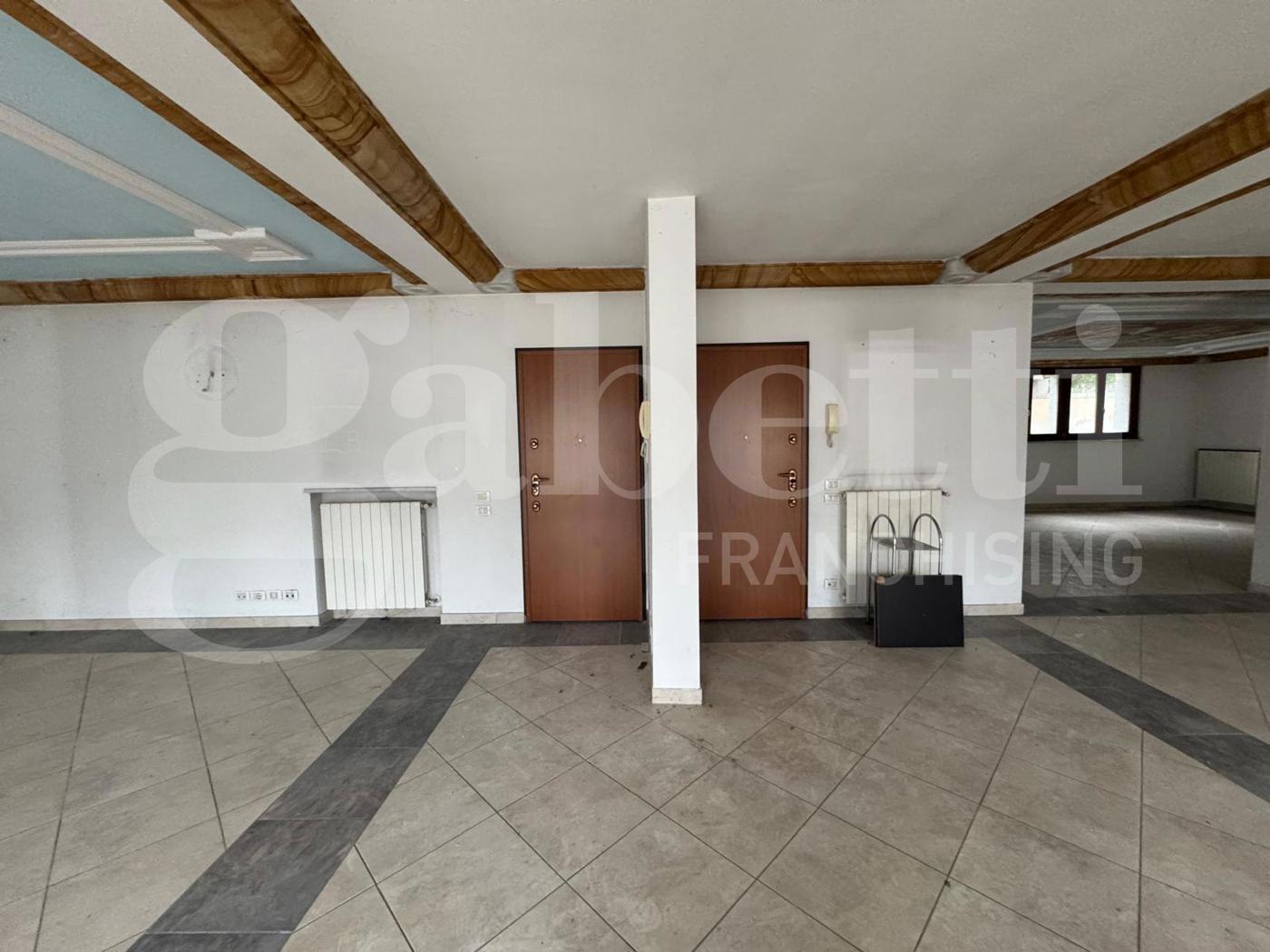 Ufficio in vendita a Urgnano