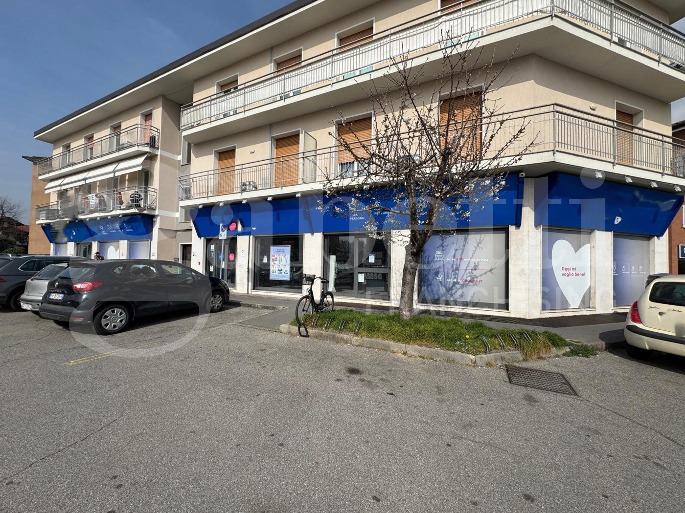 Negozio in affitto a Garbagnate Milanese