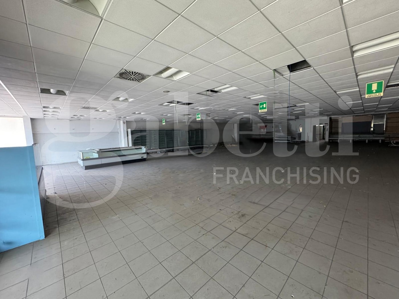 Negozio in affitto a Seriate