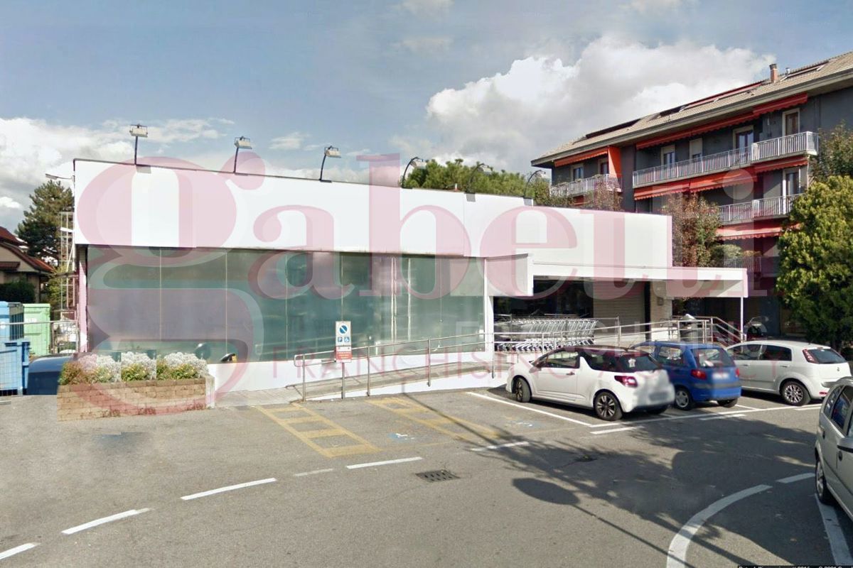 Negozio in affitto a Seriate