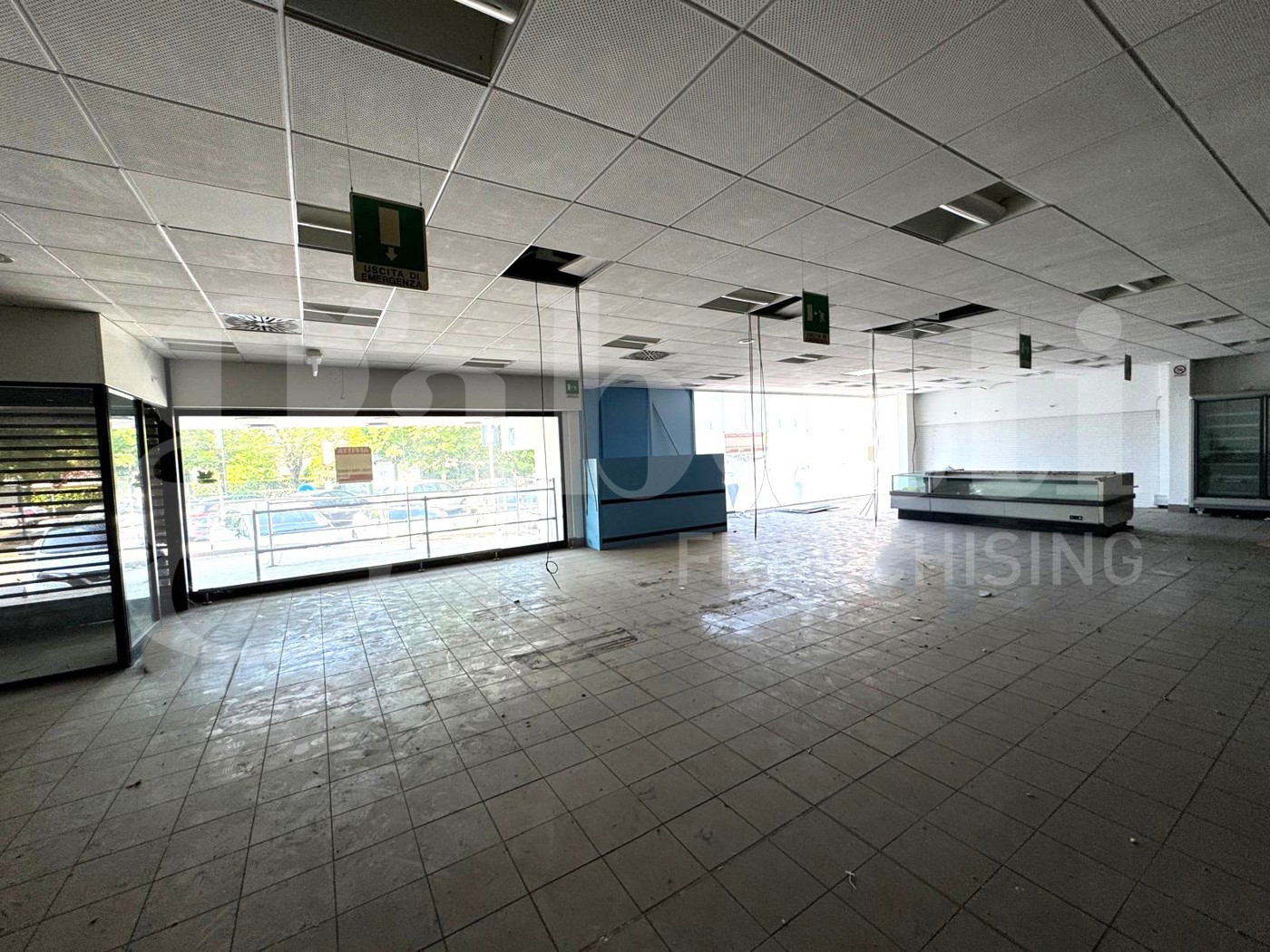 Negozio in affitto a Seriate