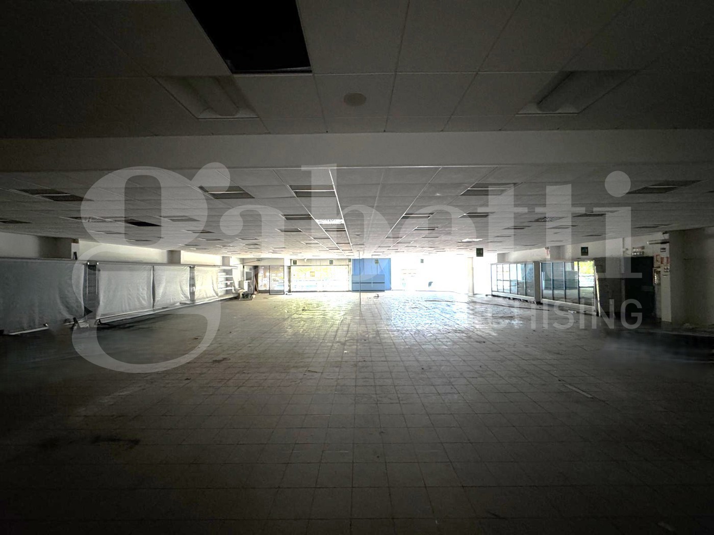 Negozio in affitto a Seriate