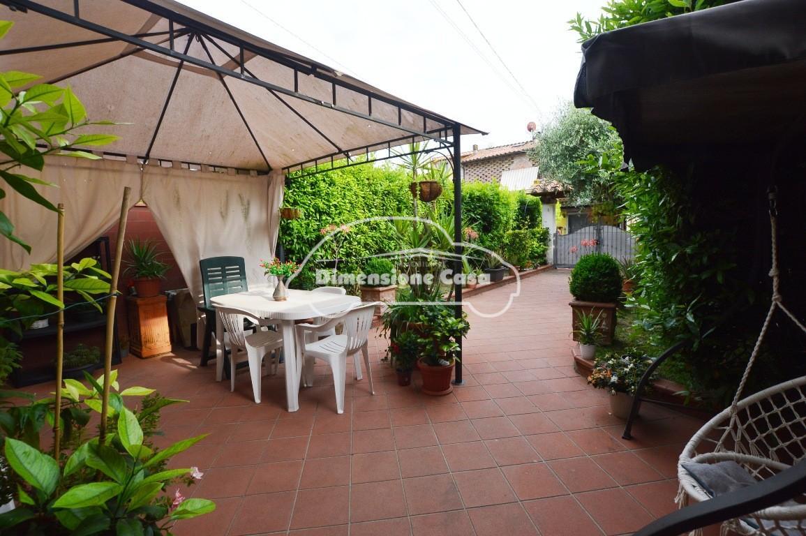 Casa indipendente con giardino a Capannori