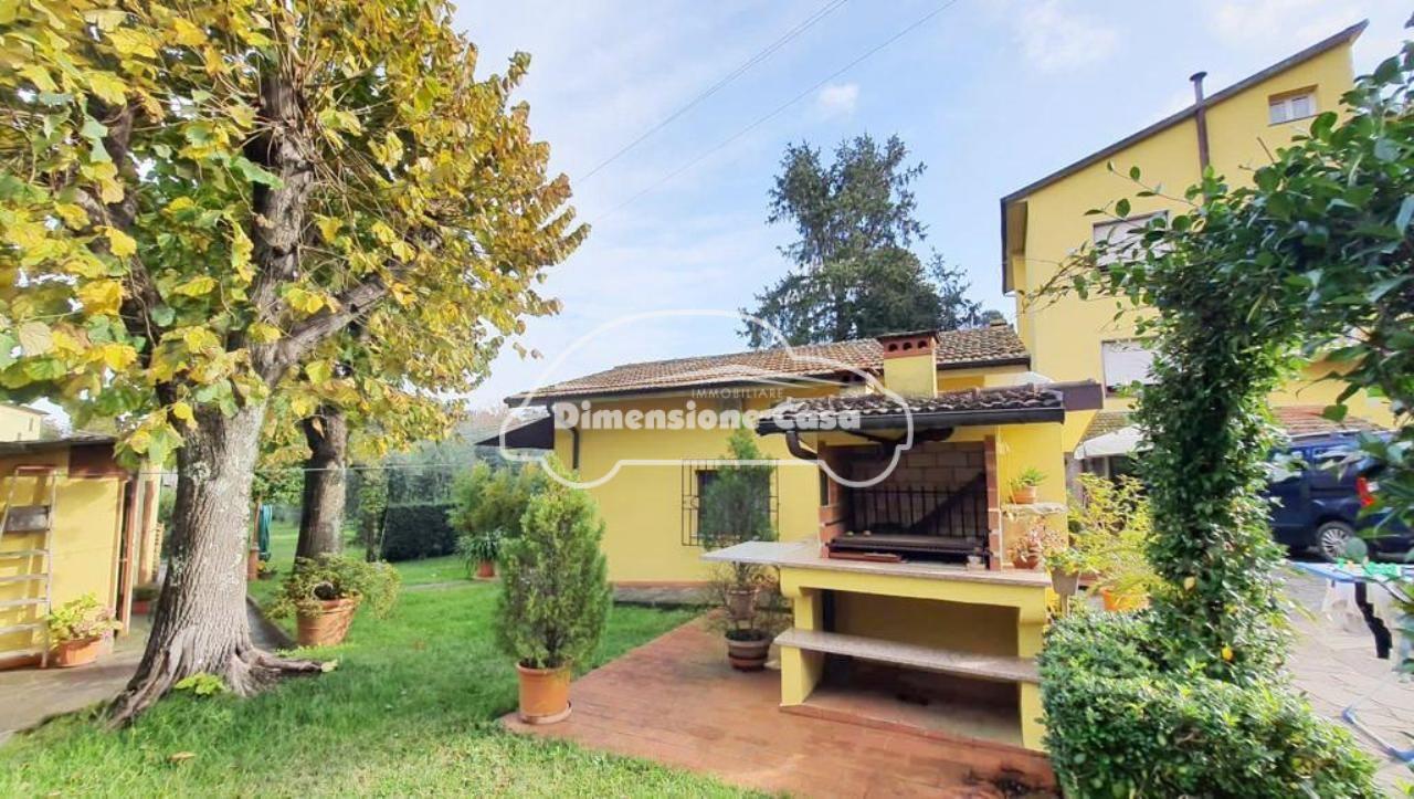 Villa con giardino, Capannori colle di compito