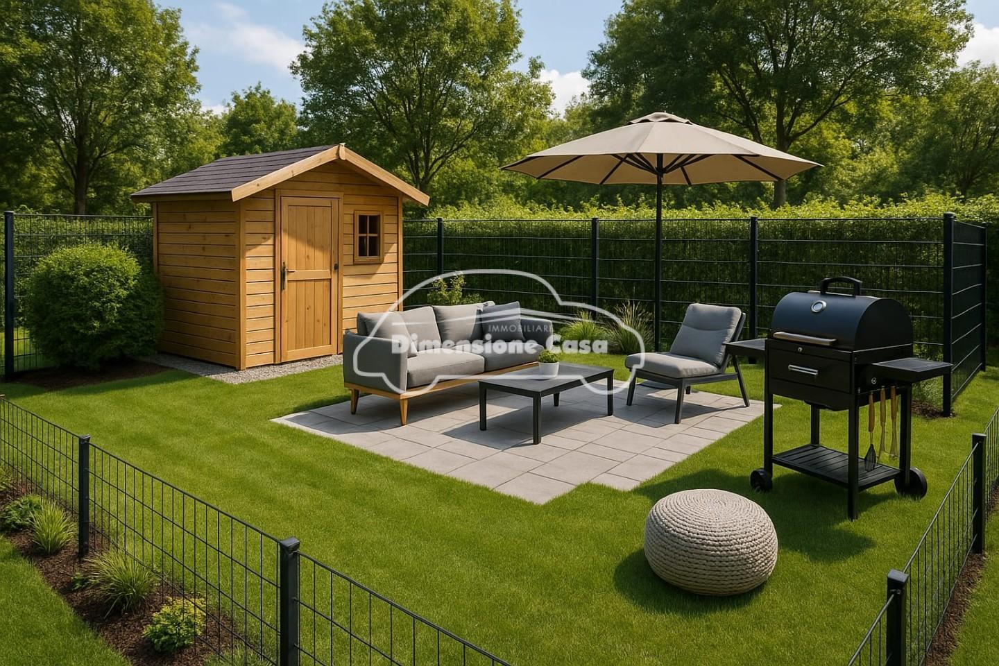 Attico con giardino, Capannori paganico