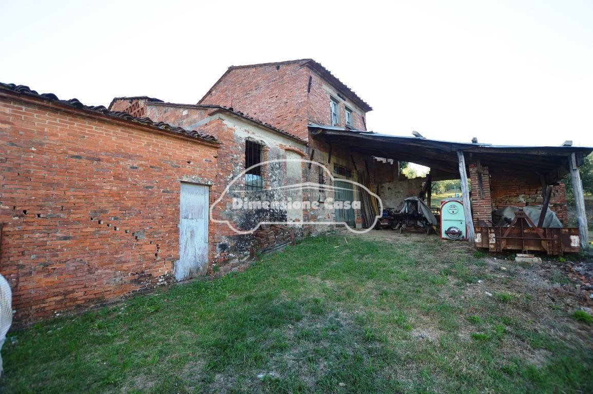 Rustico con giardino a Montecarlo