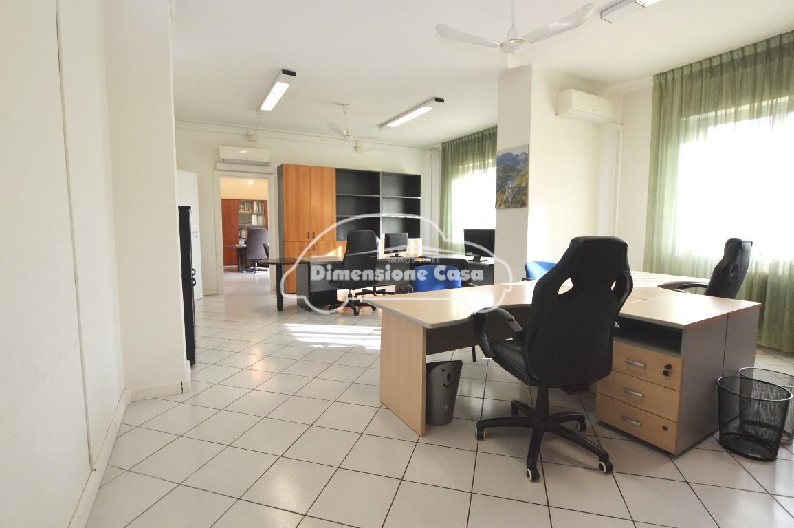 Ufficio in affitto, Lucca arancio