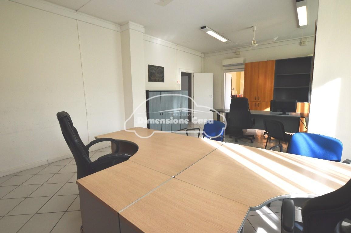 Ufficio in affitto, Lucca arancio