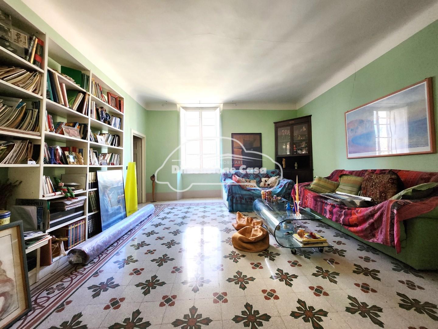 Appartamento in vendita, Lucca centro storico