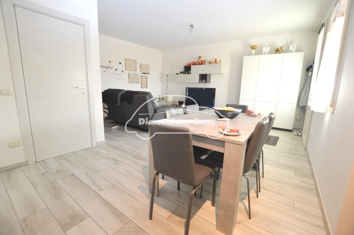 Trilocale con terrazzo a Porcari