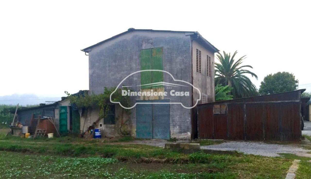 Rustico con giardino, Lucca san pietro a vico