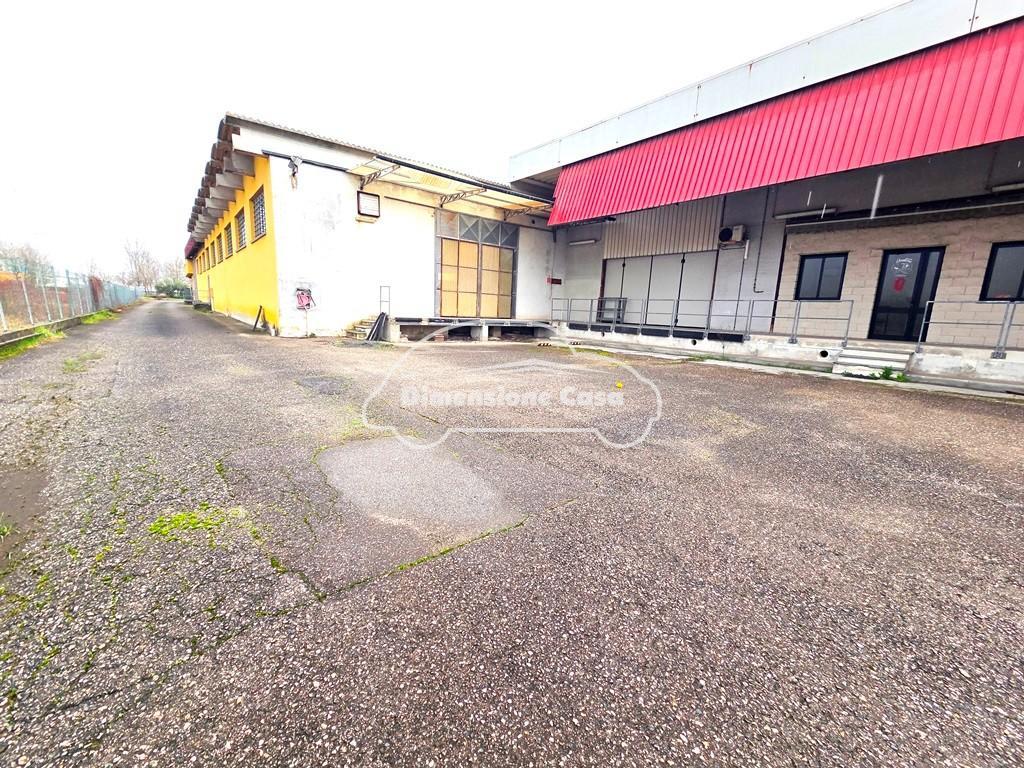 Capannone in affitto a Porcari