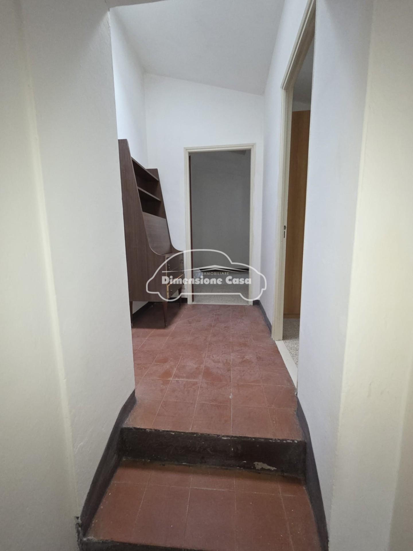 Attico con terrazzo, Lucca sesto di moriano