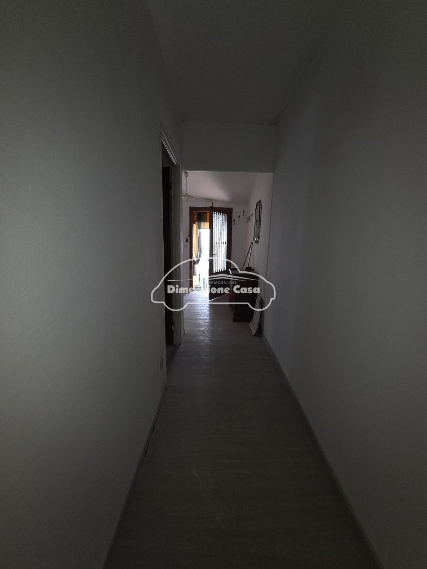 Attico con terrazzo, Lucca sesto di moriano