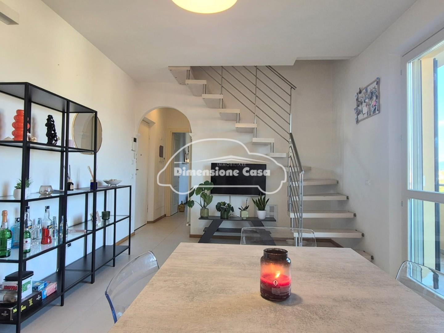Appartamento con terrazzo, Capannori marlia