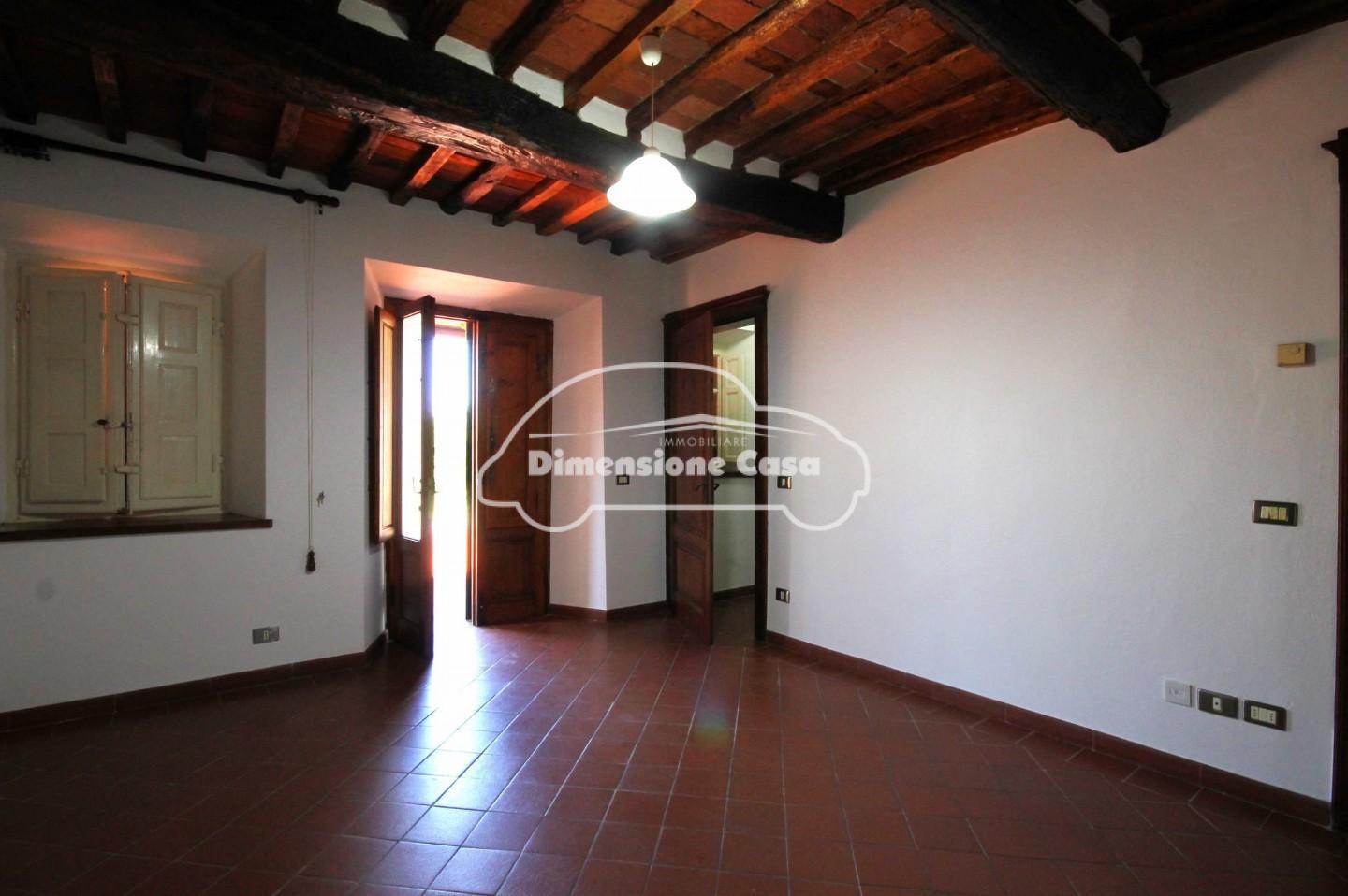 Casa indipendente con giardino, Capannori marlia