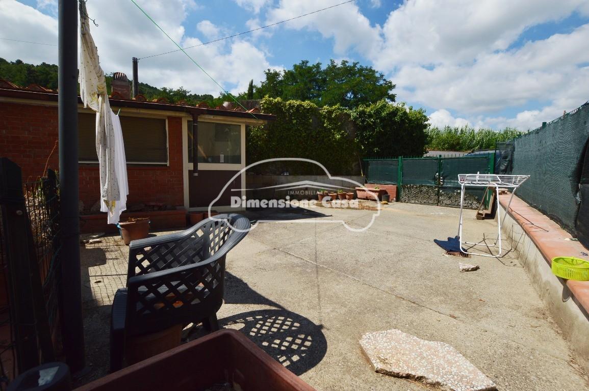 Casa indipendente con giardino, Capannori massa macinaia