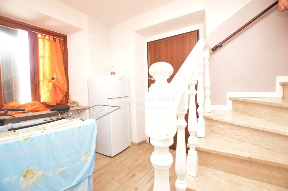 Casa indipendente con giardino, Capannori massa macinaia