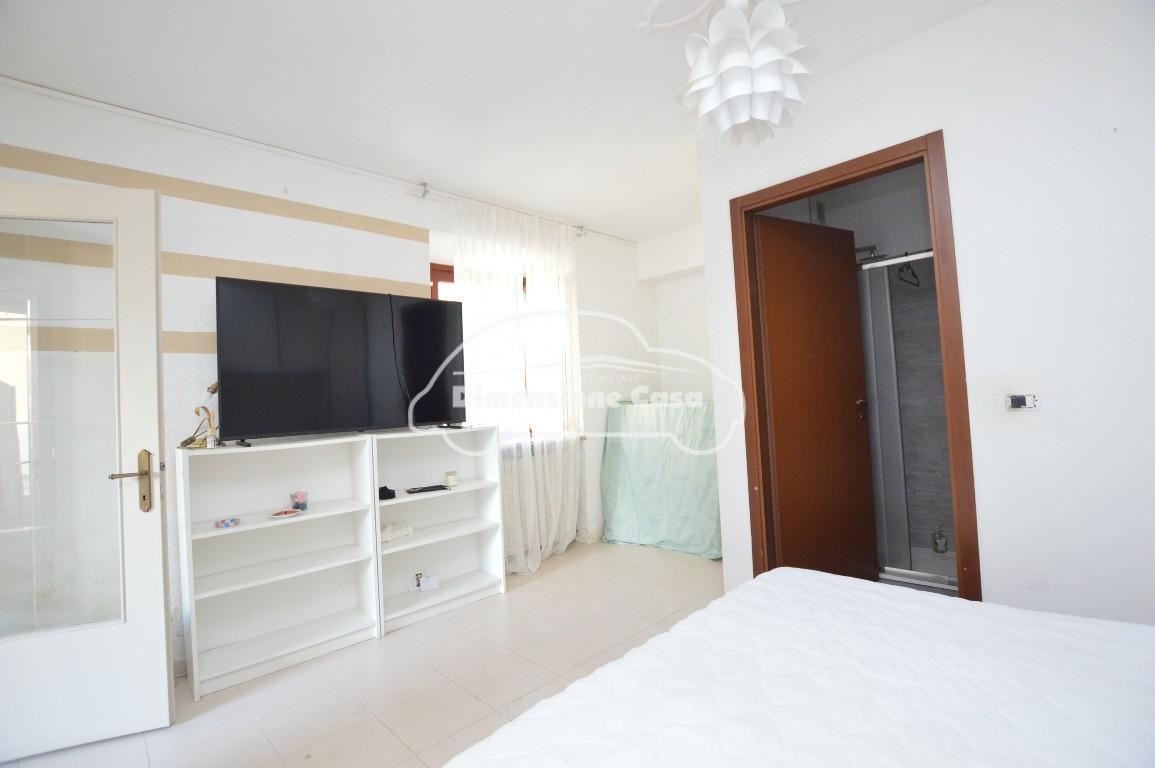 Casa indipendente con giardino, Capannori massa macinaia