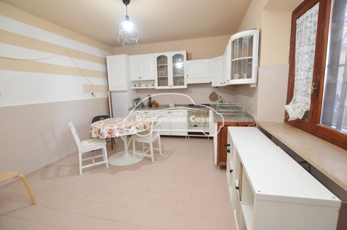 Casa indipendente con giardino, Capannori massa macinaia