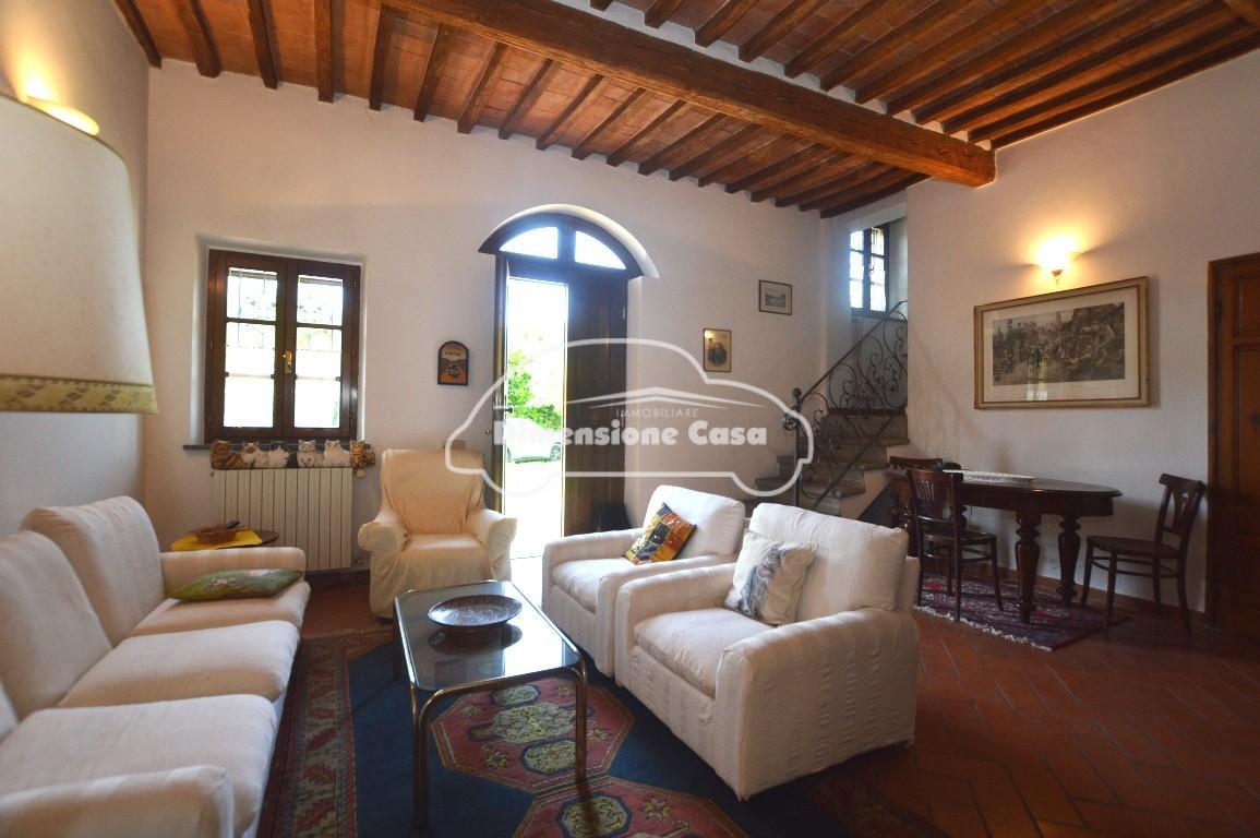 Villa Bifamiliare con giardino, Pisa cisanello