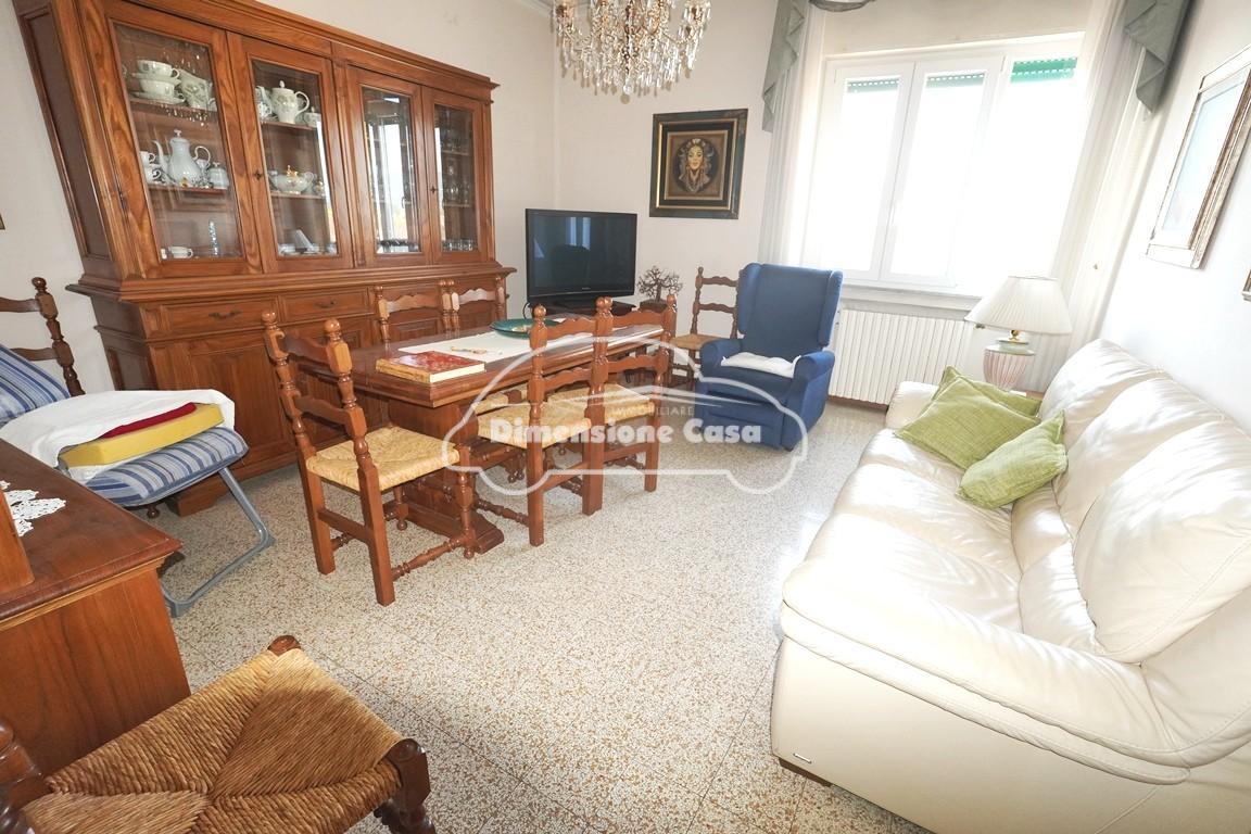 Quadrilocale con terrazzo, Lucca san vito