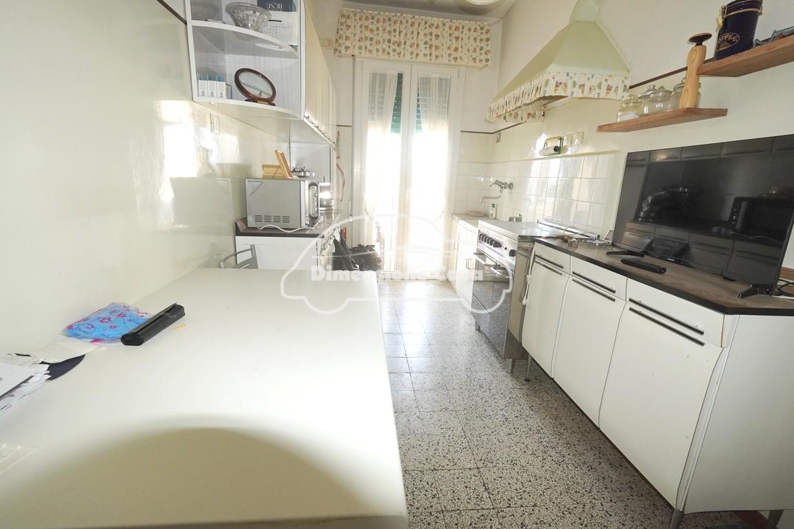 Quadrilocale con terrazzo, Lucca san vito