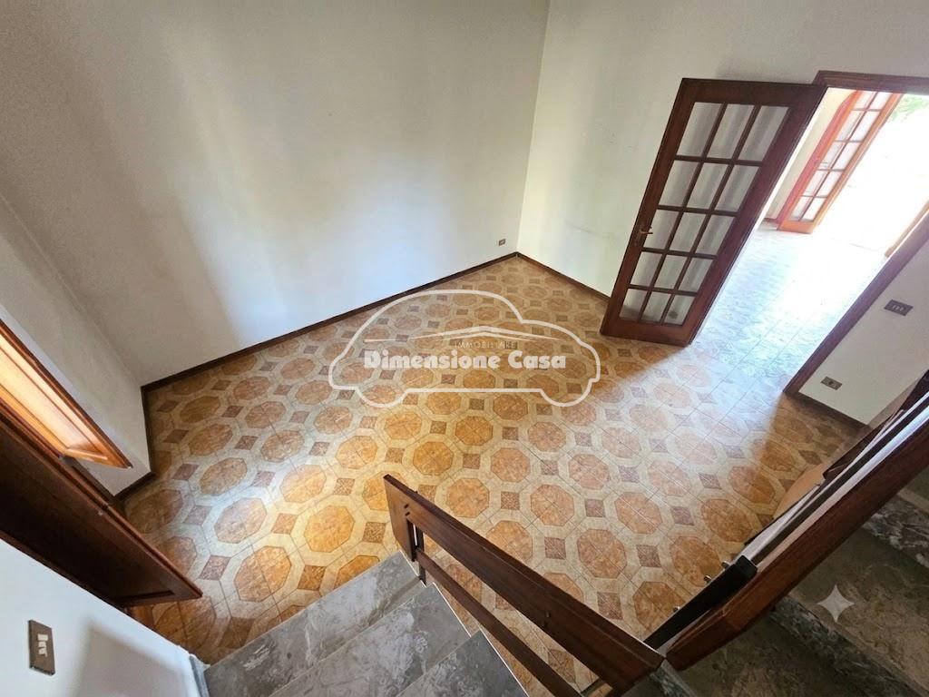 Casa indipendente da ristrutturare a Porcari