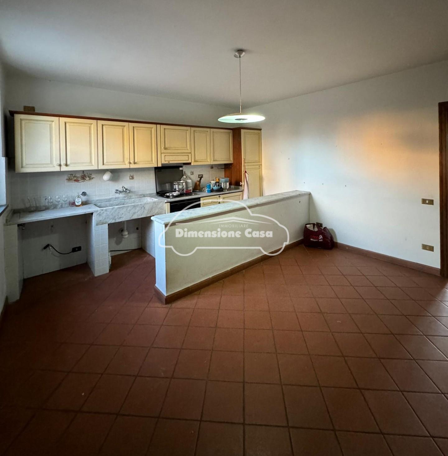Casa indipendente con giardino, Capannori lammari