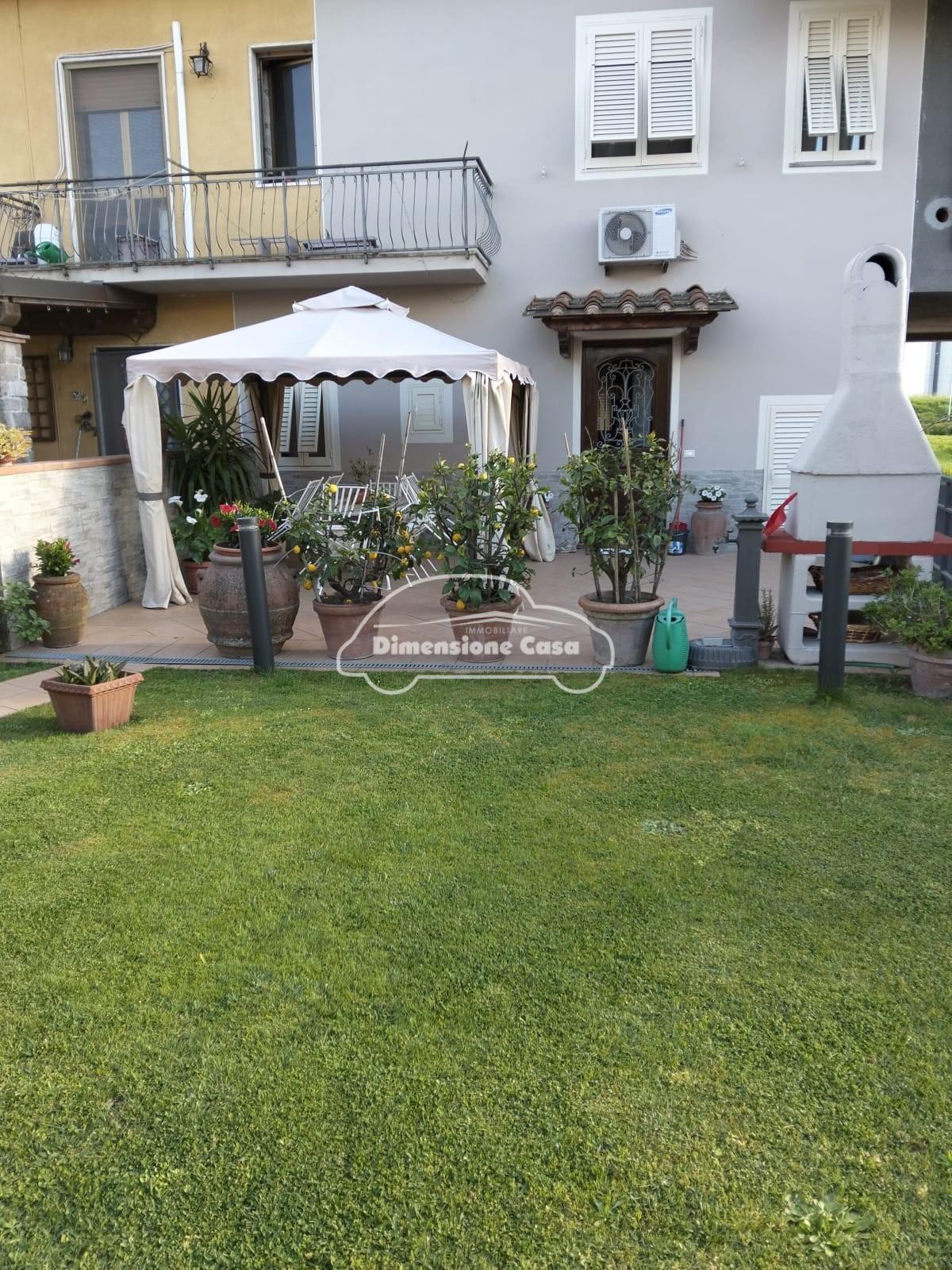 Casa indipendente con giardino, Capannori tassignano
