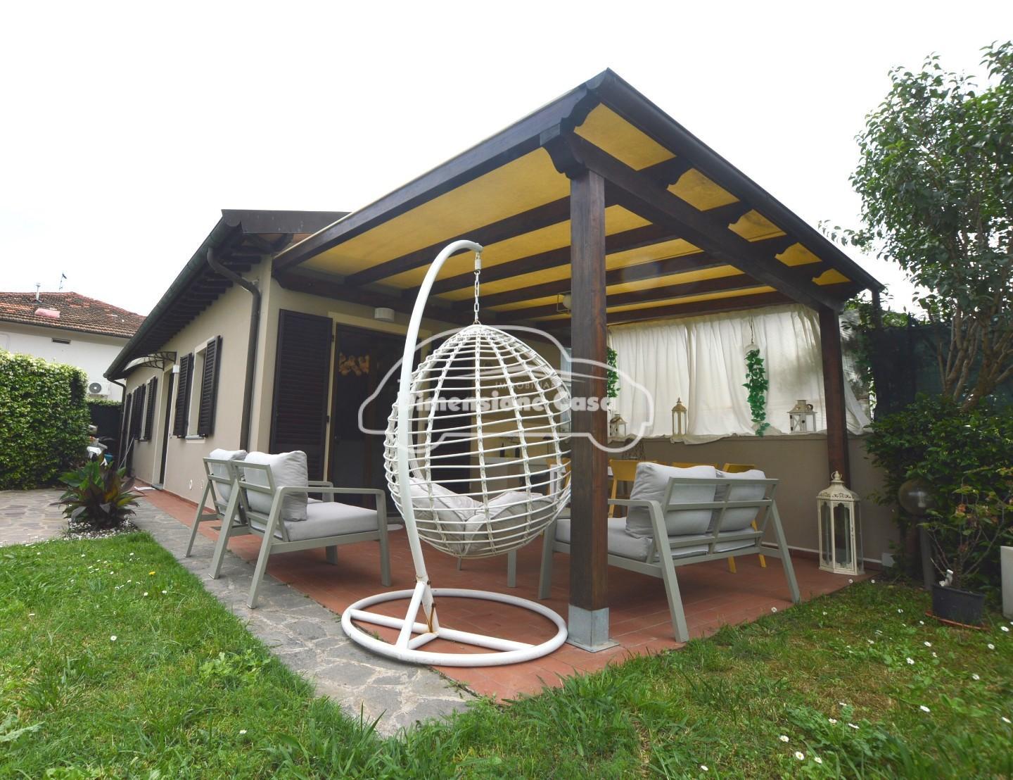 Casa – Capannori, Ai Santucci