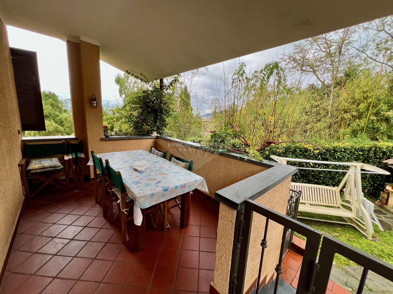 Villa con giardino a Pietrasanta