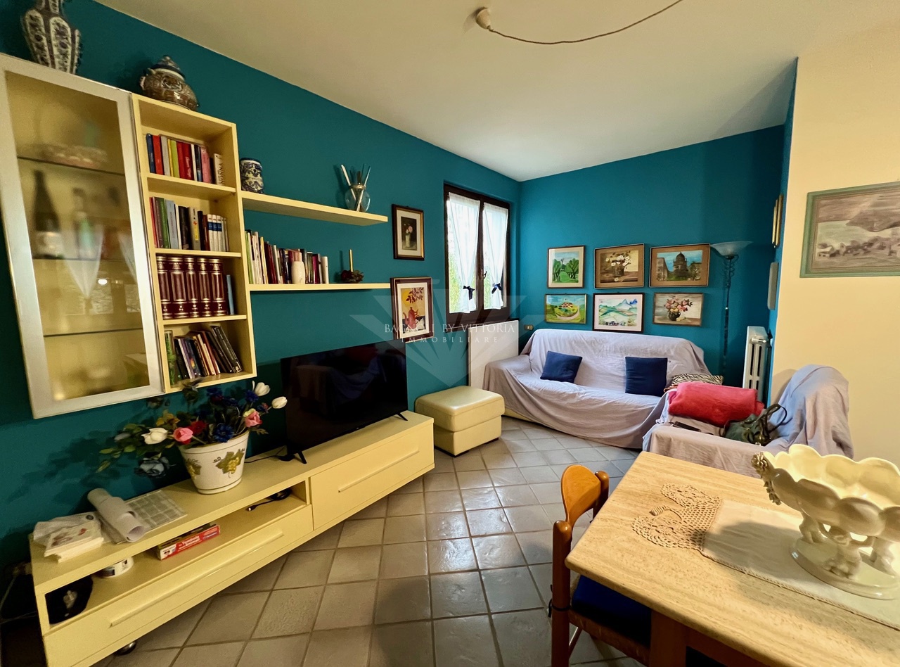 Villa con giardino a Pietrasanta