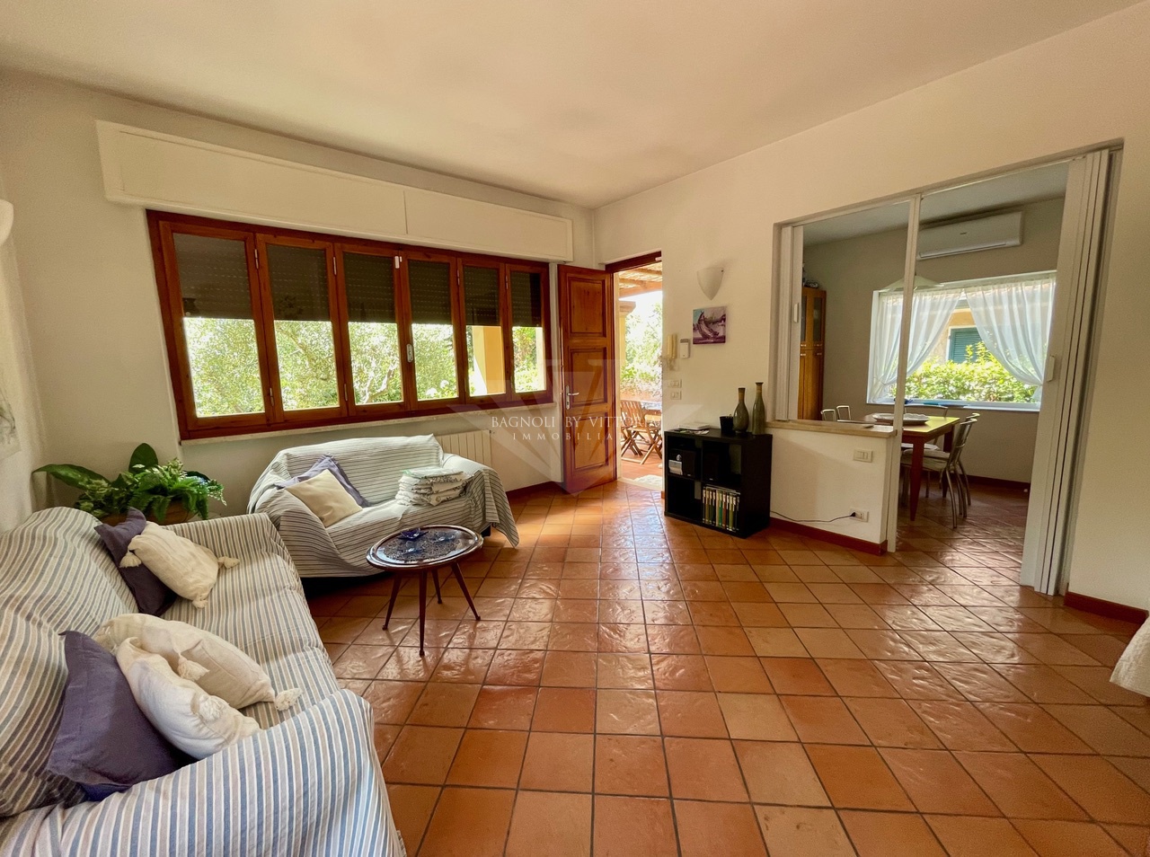 Villa con giardino a Pietrasanta