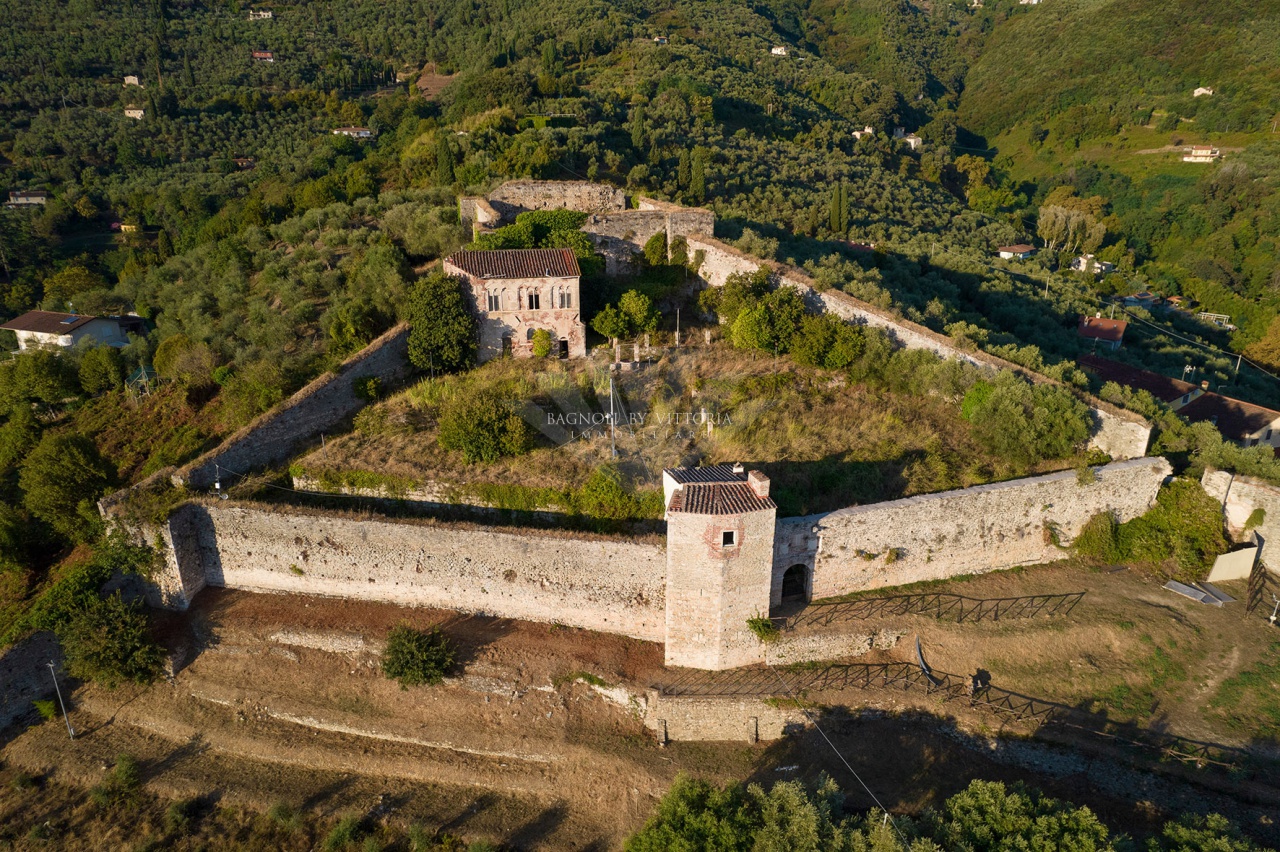 Trilocale arredato in affitto a Pietrasanta