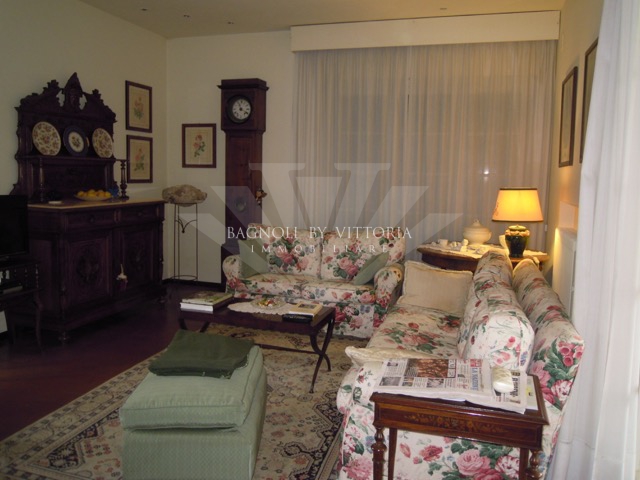 Villa arredata in affitto a Pietrasanta