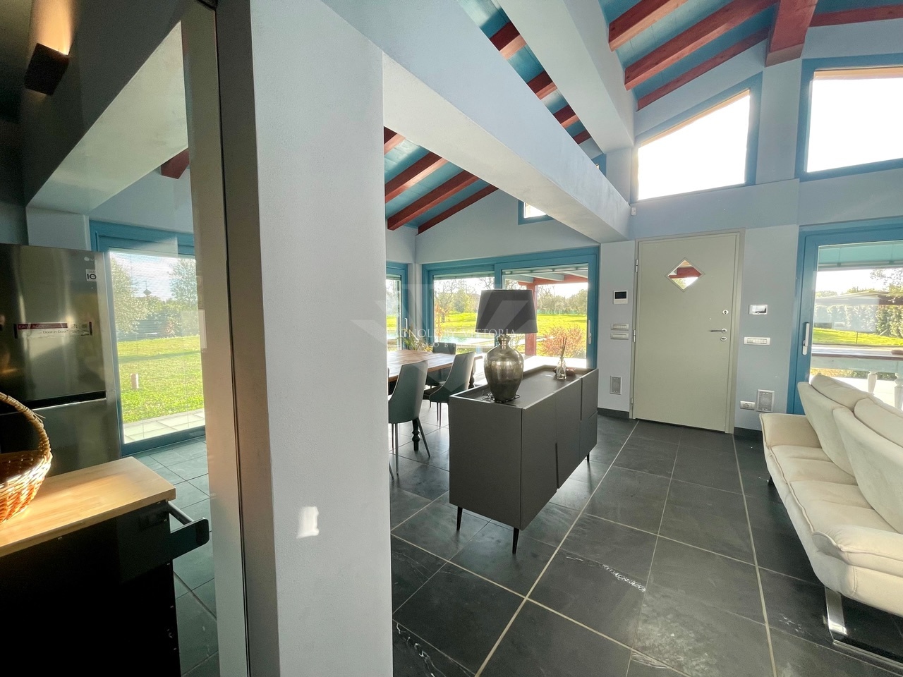 Villa arredata in affitto a Pietrasanta