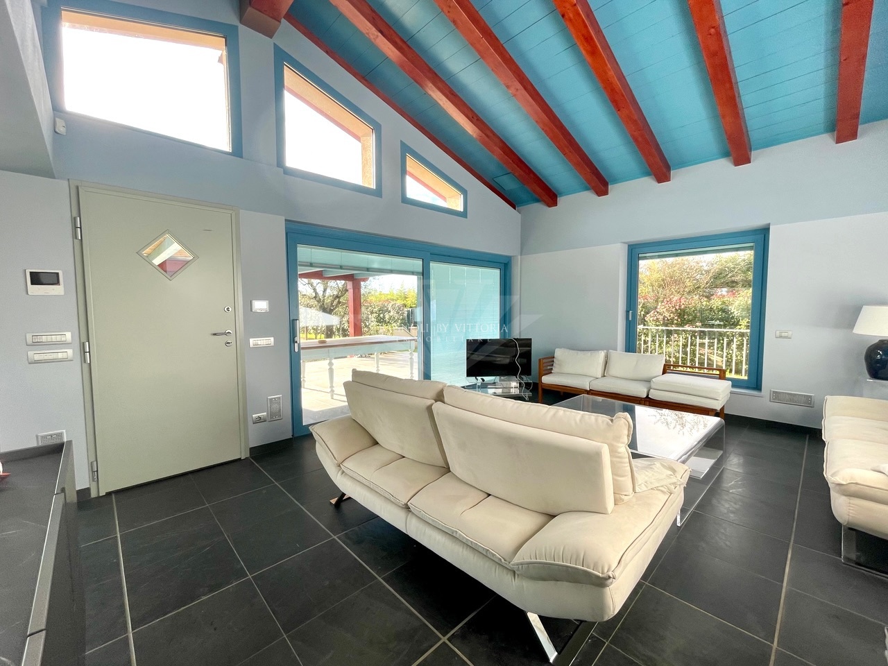 Villa arredata in affitto a Pietrasanta