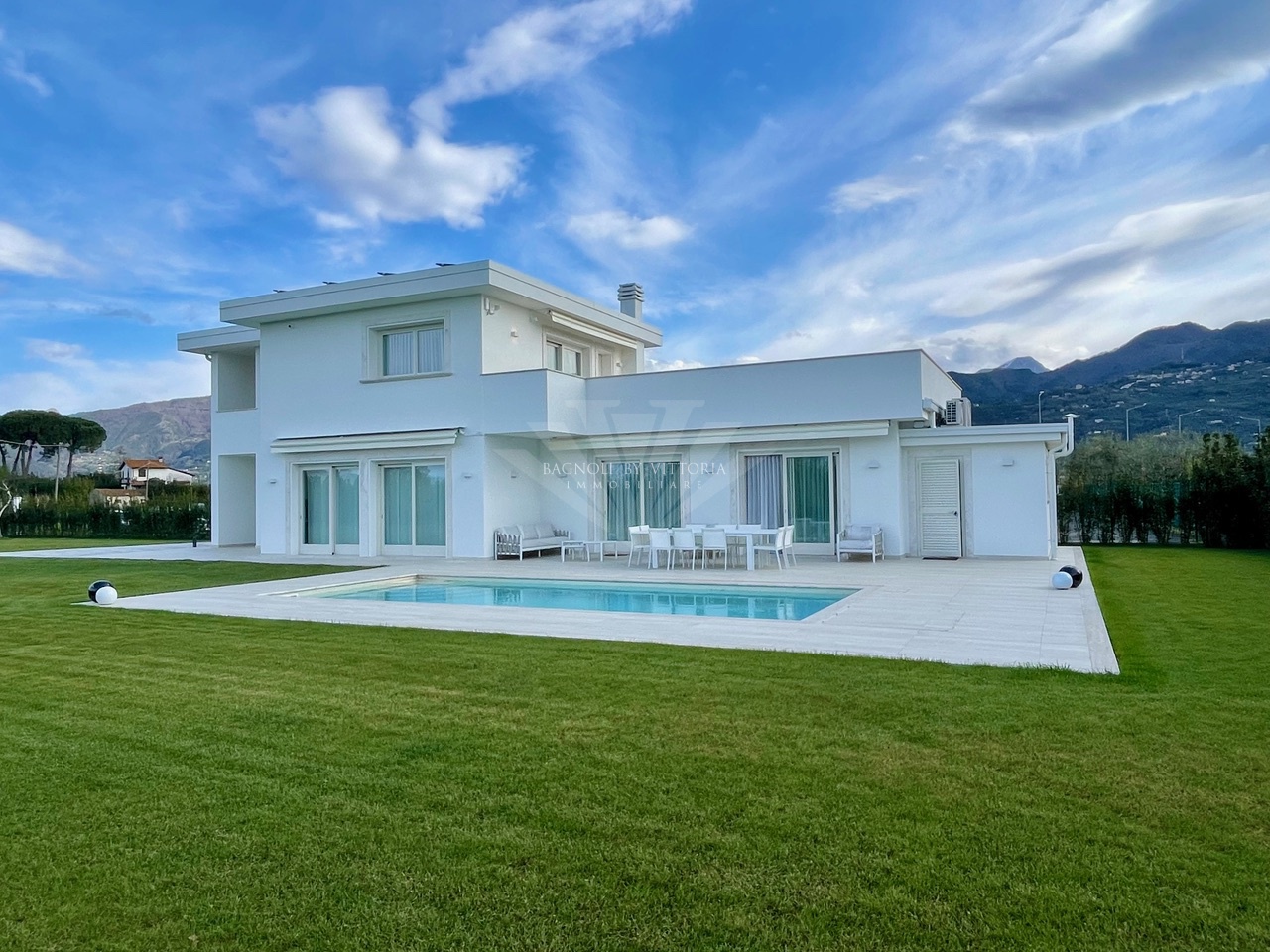 Villa in vendita a Pietrasanta