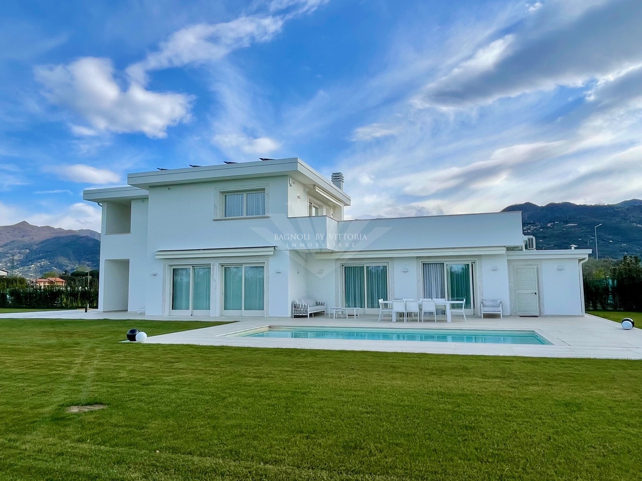 Villa in vendita a Pietrasanta
