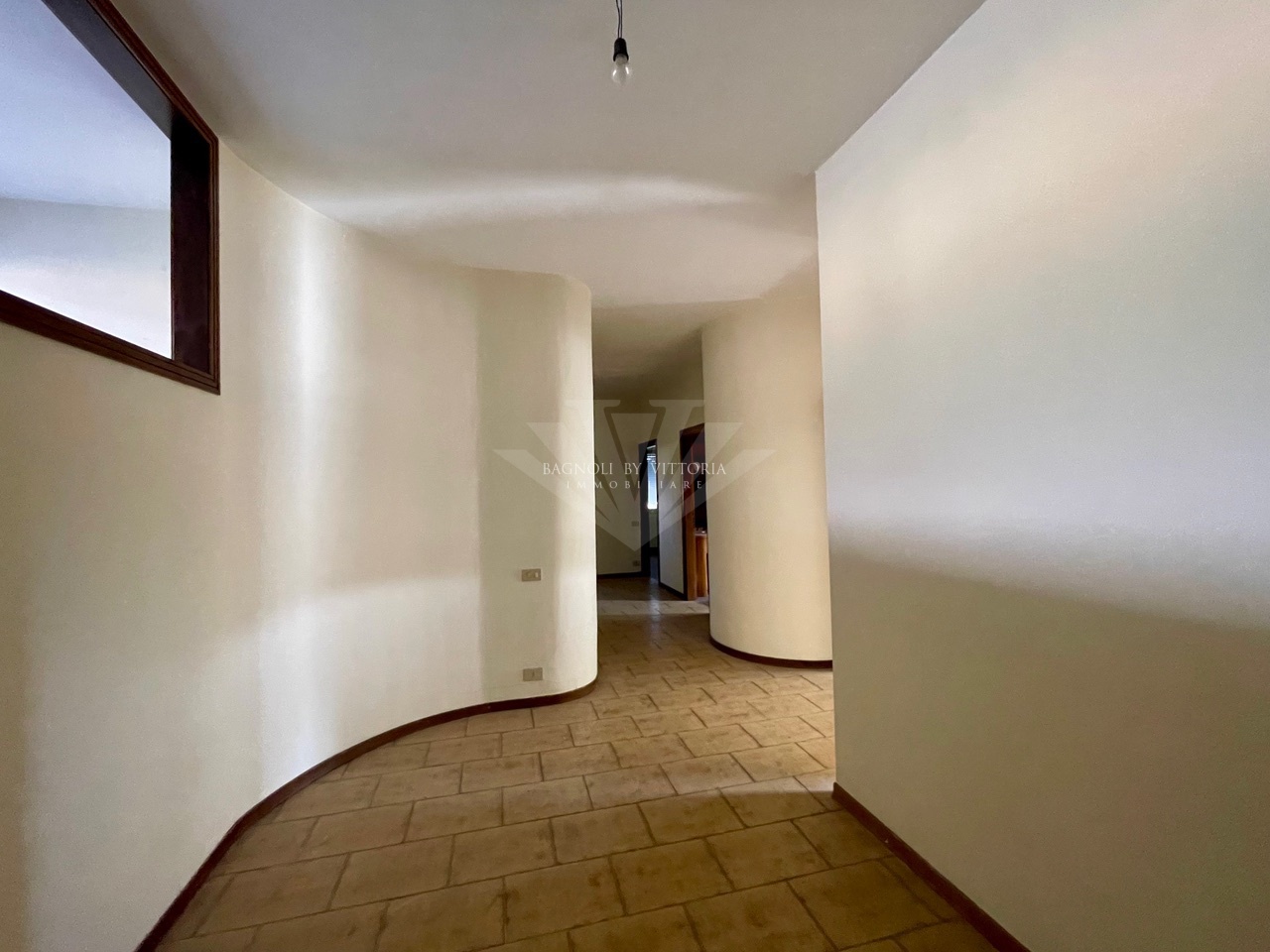 Appartamento con giardino in via della consuma, Pietrasanta