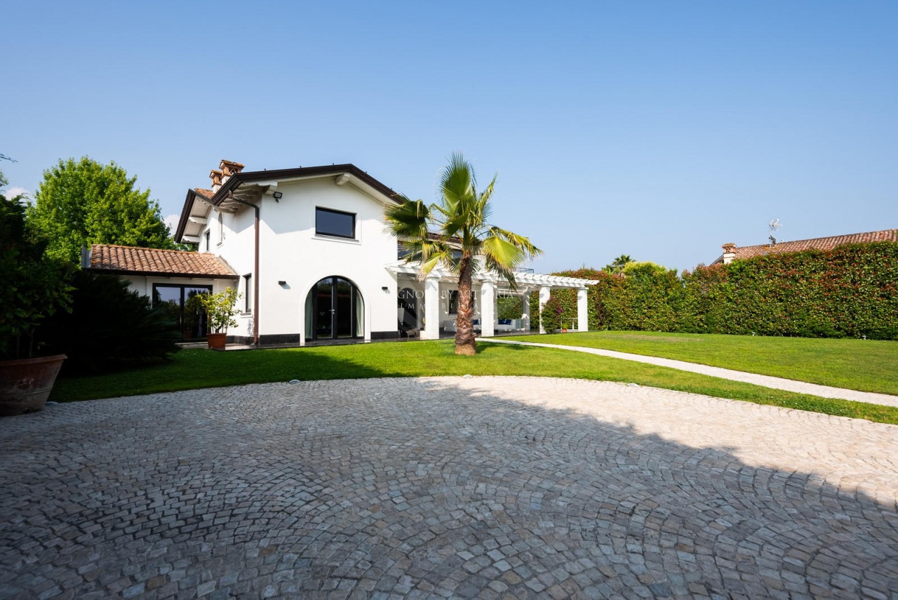 Villa in affitto in via fiumetto, Pietrasanta