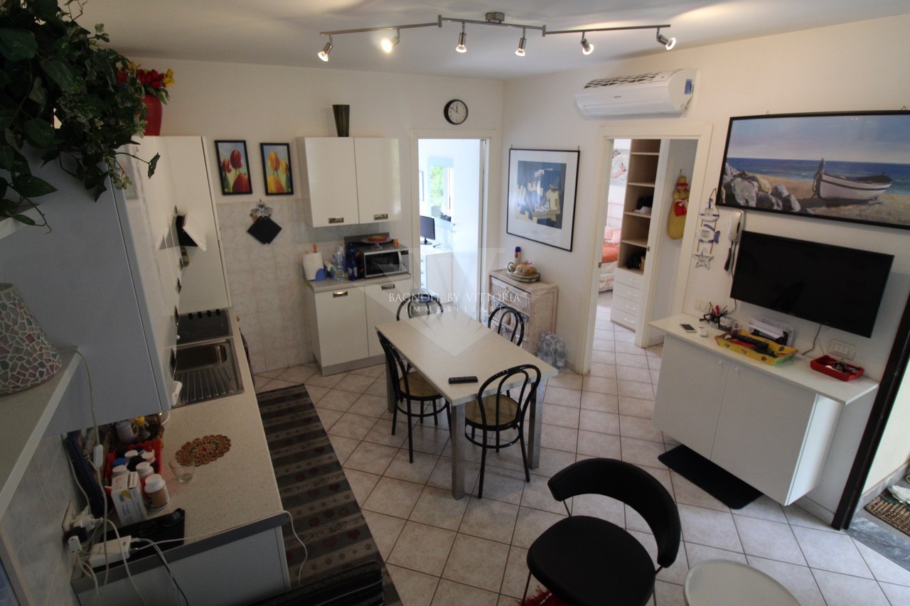 Casa vacanza in vendita in via giacomo leopardi, Pietrasanta