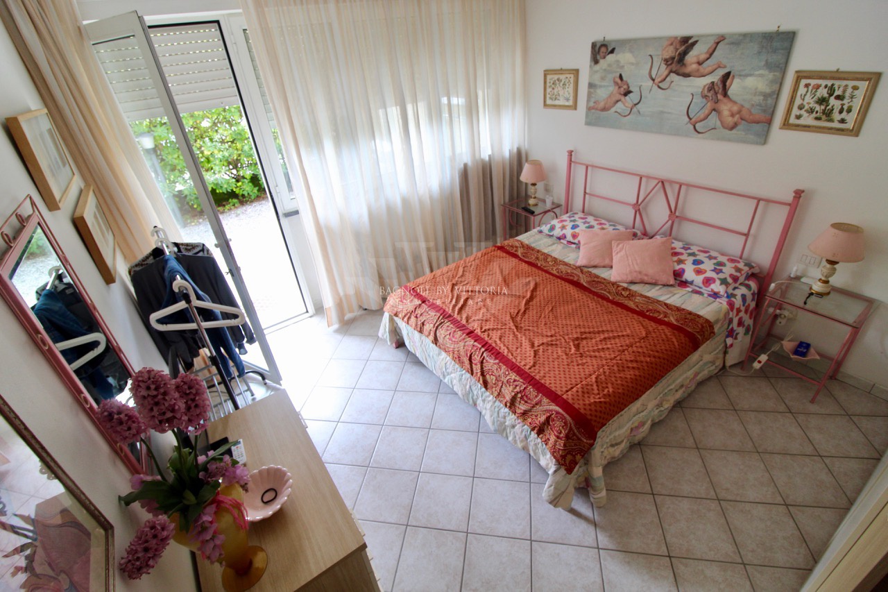 Casa vacanza in vendita in via giacomo leopardi, Pietrasanta