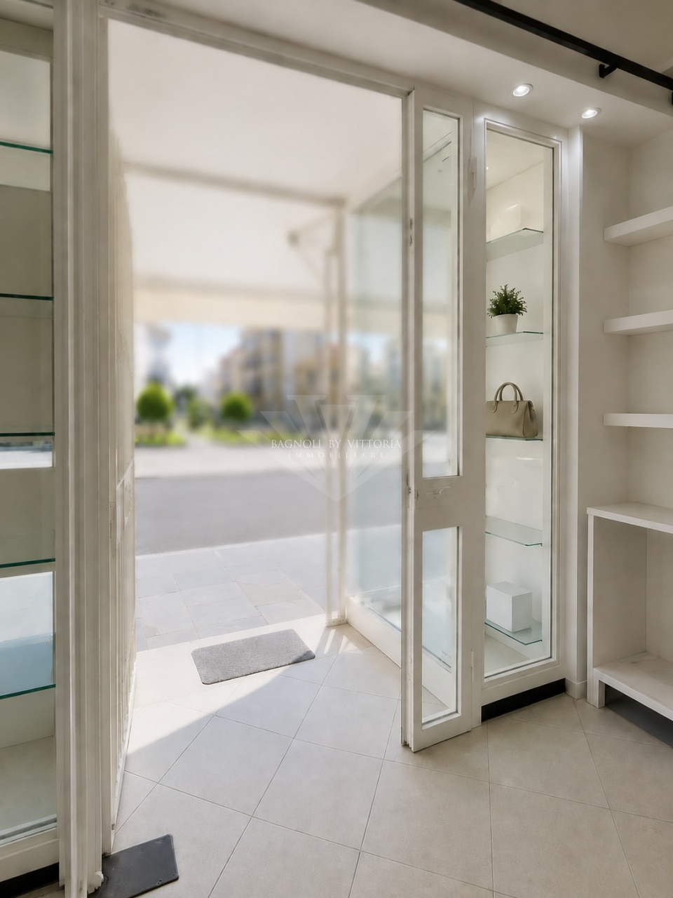 Negozio in vendita in viale guglielmo marconi - passeggiata, Viareggio