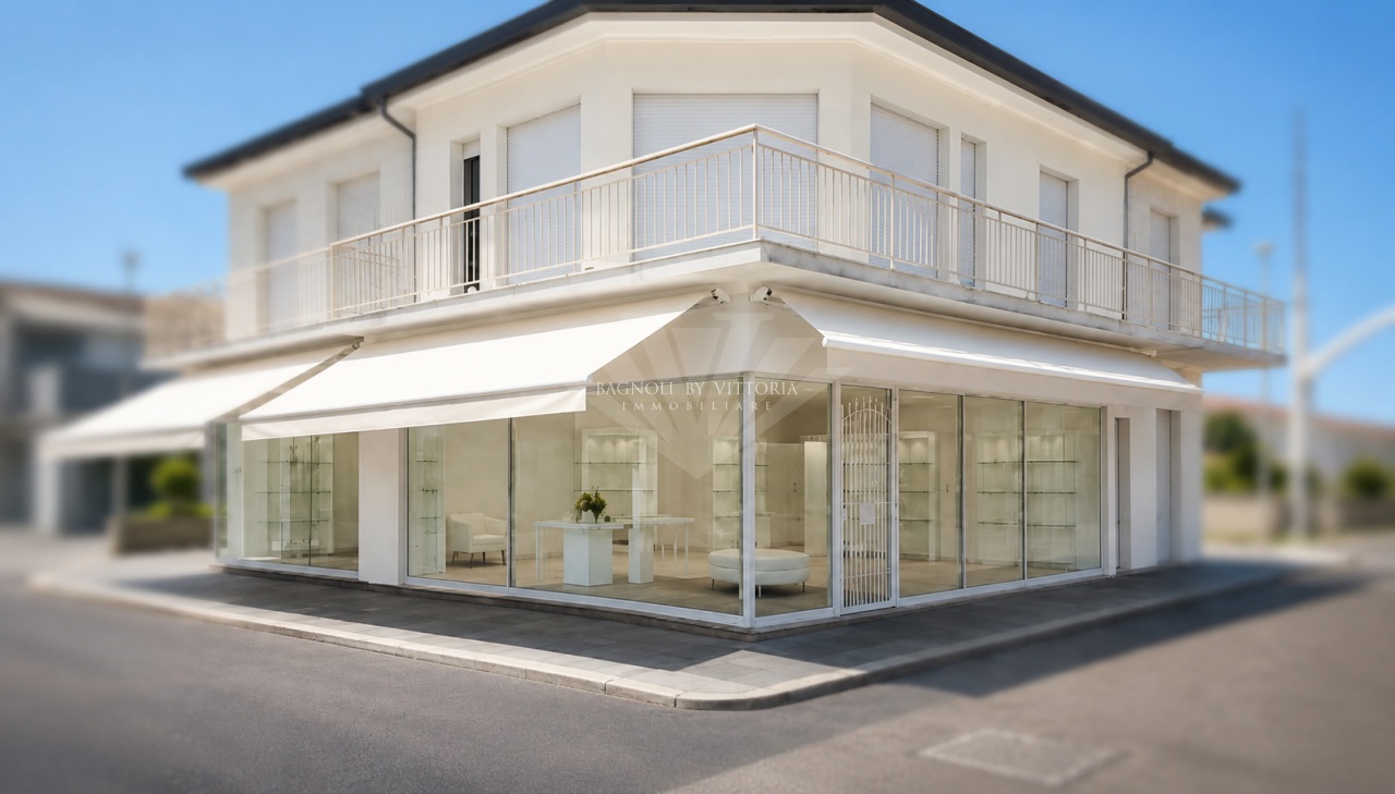 Negozio in vendita in viale guglielmo marconi - passeggiata, Viareggio