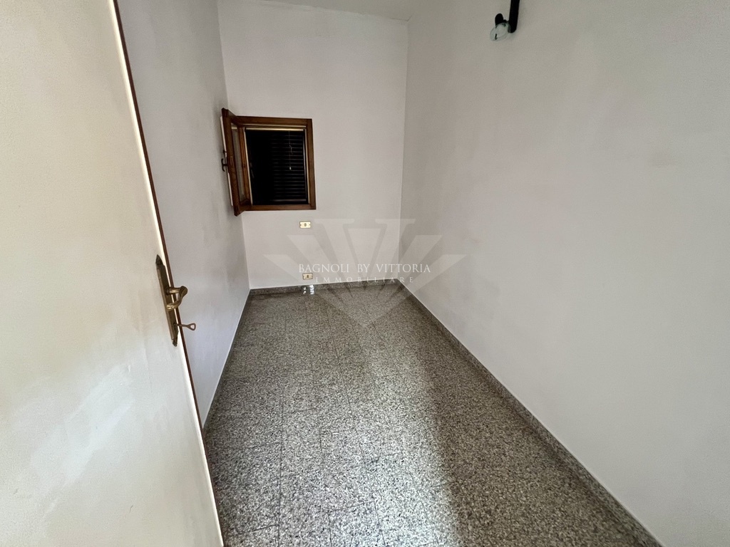Appartamento con giardino in via andreotti, Pietrasanta
