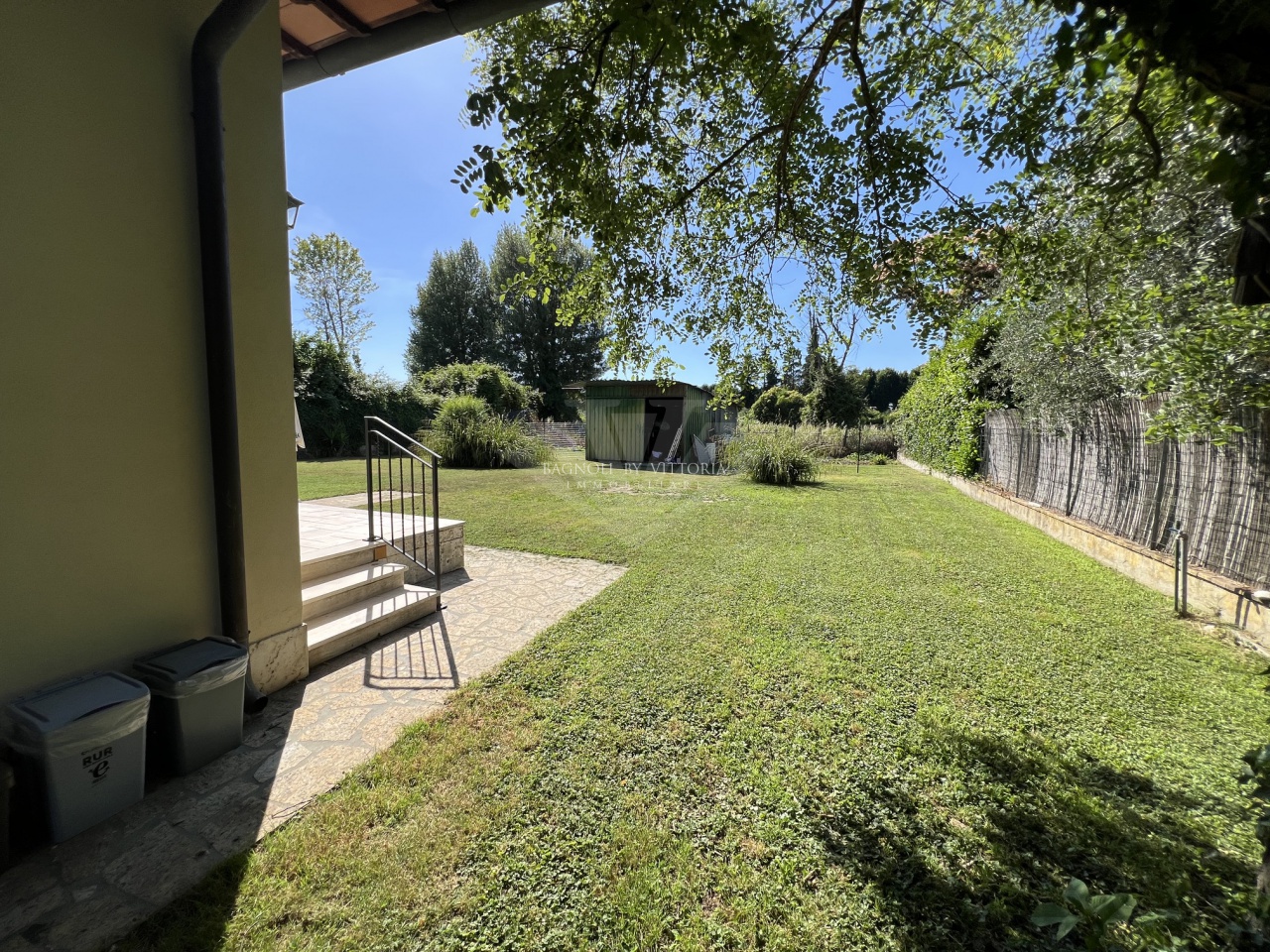 Villa arredata in affitto a Pietrasanta
